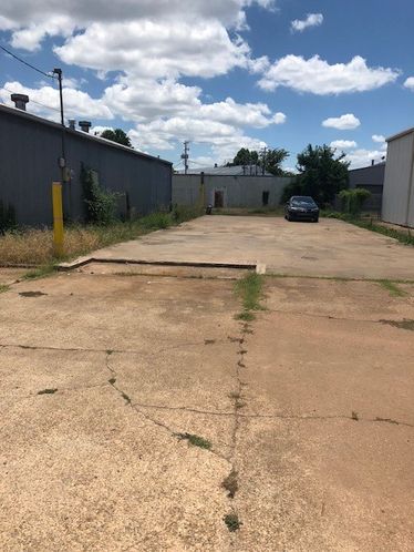 925 Grimmett Dr, Shreveport, LA 71107